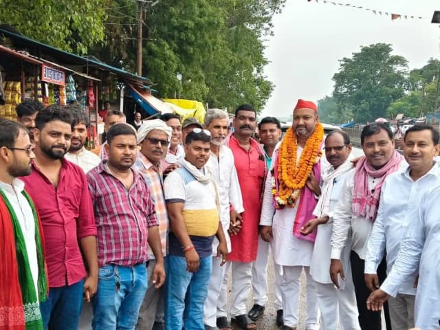 Sonbhadra News: अनुसूचित जनजाति प्रकोष्ठ के प्रदेश अध्यक्ष का चोपन में जोरदार स्वागत.