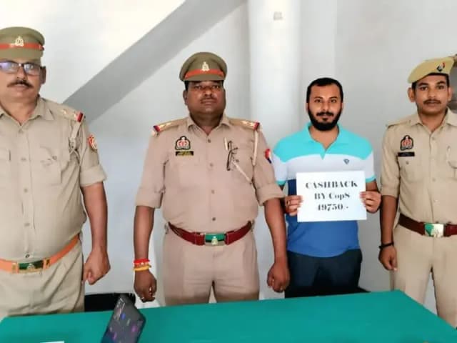 Sonbhadra News: चोपन थाना की साइबर टीम ने ₹ 49750 फ्रॉड हुए पीड़ित के खाते में कराया वापस.
