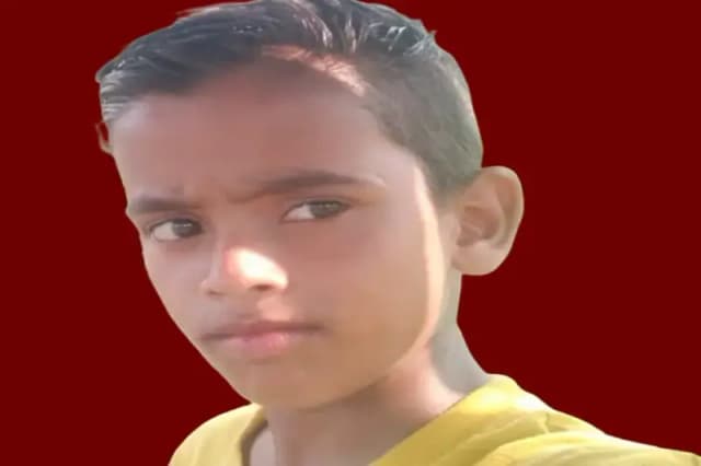 Chandauli News: सर्पदंश के शिकार मासूम की झाड़-फूंक के चक्कर में चली गई जान.