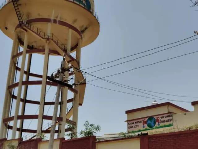 Sonbhadra News: सरकार की ड्रीम प्रोजेक्ट को स्थानीय लोगों ने बताया फ्लॉप, कार्यदायी संस्था के तेवर से लोग त्रस्त.