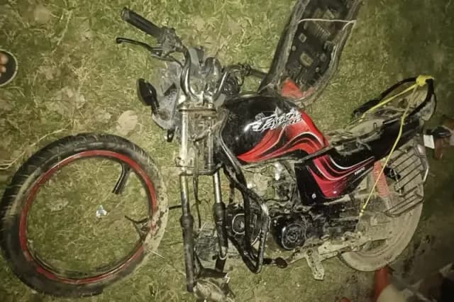 Chandauli News: सैलानियों की अनियंत्रित कार ने पांच को कुचला, एक की मौत, चार घायल.