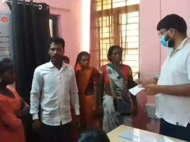 Sonbhadra News: चार माह की गर्भवती महिला की उपचार के दौरान मौत, कर्मचारियों पर लापरवाही का आरोप.