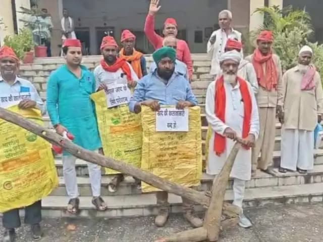 Sonbhadra News: खाद की चोरी कर सरकार खुद किसान को कर रही परेशान, सत्ता के विधायक केवल खनन में सनलिप्त- समाजवादी पार्टी.
