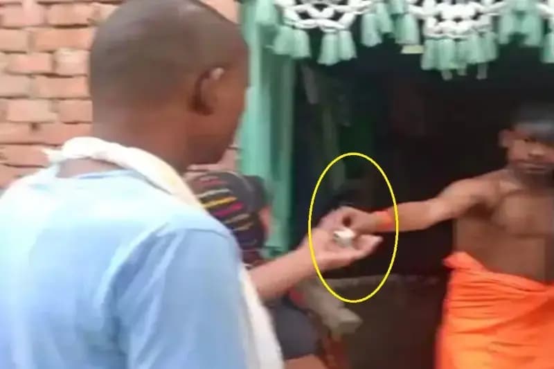 Chandauli News: एसपी के निर्देश के बावजूद मुगलसराय कोतवाली क्षेत्र में अवैध धंधा जारी. 