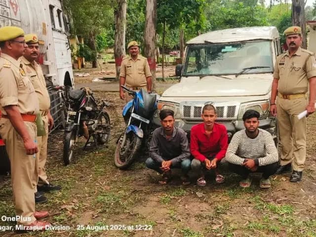 Sonbhadra News: अंतरराज्यीय वाहन चोर गिरोह का भंडाफोड़, पुलिस ने 3 आरोपियों को पकड़ा, 5 लाख की चोरी की गाड़ियां बरामद.
