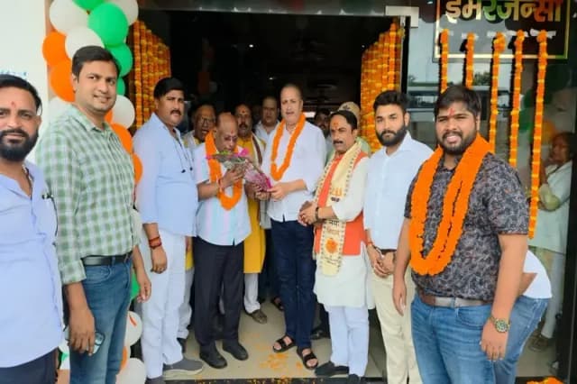 Chandauli News: एसपी सर्जिकल एंड फ्रैक्चर्स हॉस्पिटल में NICU, PICU और ICU का शुभारंभ. 