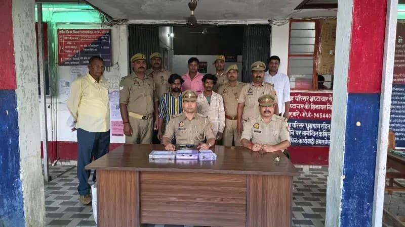 Sonbhadra News: 24 घंटे में चोरी की घटना का पुलिस ने किया सफल अनावरण, चोरी की रकम के साथ बाइक और तमचा बरामद.