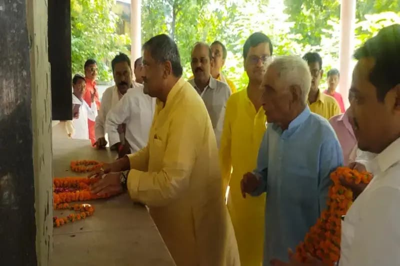 Chandauli News: एमएलसी धर्मेन्द्र राय ने कहा, स्वतंत्रता आंदोलन में सकलडीहा का रहा महत्वपूर्ण योगदान. 
