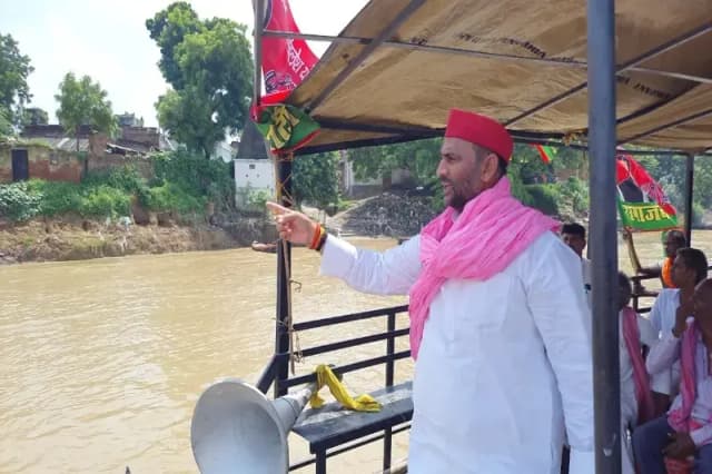 Chandauli News: मछुआरा समाज की आजीविका संकट को लेकर सपा राष्ट्रीय सचिव ने किया आवाज बुलंद.
