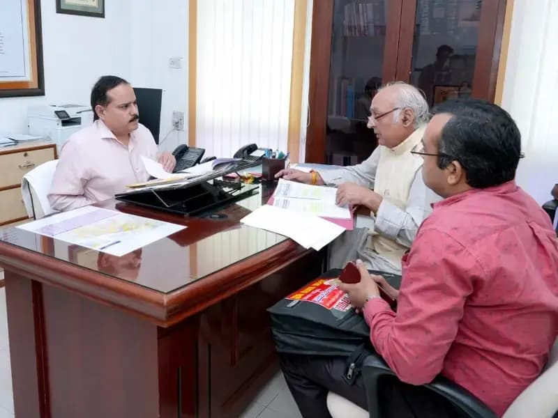 Sonbhadra News:  चुनाव न लड़ने वाले पंजीकृत राजनैतिक दलों की सुनवाई, प्रतिभाग न करने के कारण जारी हुआ था कारण बताओ नोटिस.