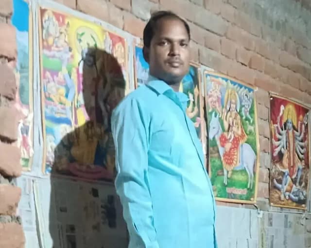 Sonbhadra News: साखू के पेड़ पर गमछे के सहारे झूलकर युवक ने की आत्महत्या, 2 बच्चों के सर से उठा पिता का साया.