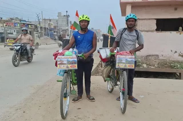 Chandauli News: साइकिल से बद्रीनाथ की यात्रा पर निकले श्रद्धालु.