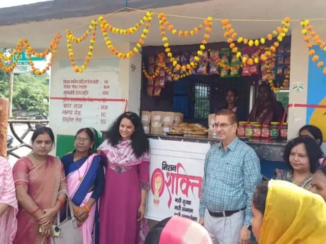 Sonbhadra News: इको पॉइंट पर मिशन शक्ति 0.5 के तहत सोन प्रेरणा कैफे की शुरुआत, उषा देवी करेंगी कैफे का संचालन.