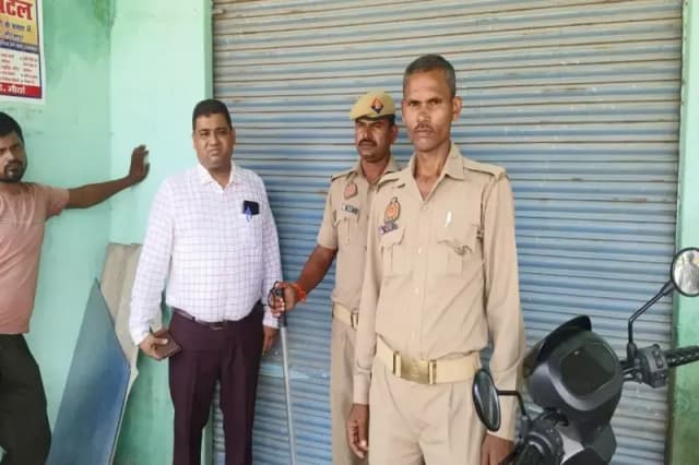 Chandauli News: स्वास्थ्य विभाग की बड़ी कार्रवाई, अवैध रूप से संचालित आस्था पैथोलॉजी सेंटर सीज़.


