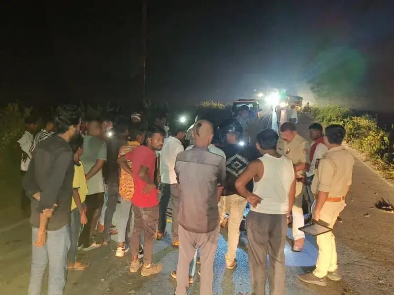 Sonbhadra News: अलग-अलग सड़क हादसों में दो की मौत से मचा हड़कंप, 12 अक्टूबर को मृतक की बहन की थी शादी.