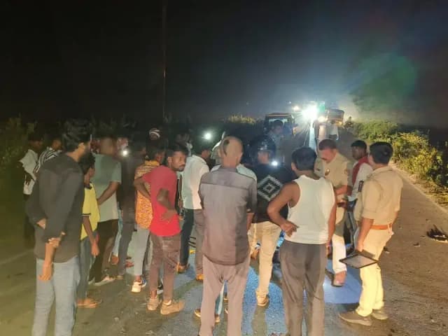Sonbhadra News: अलग-अलग सड़क हादसों में दो की मौत से मचा हड़कंप, 12 अक्टूबर को मृतक की बहन की थी शादी.