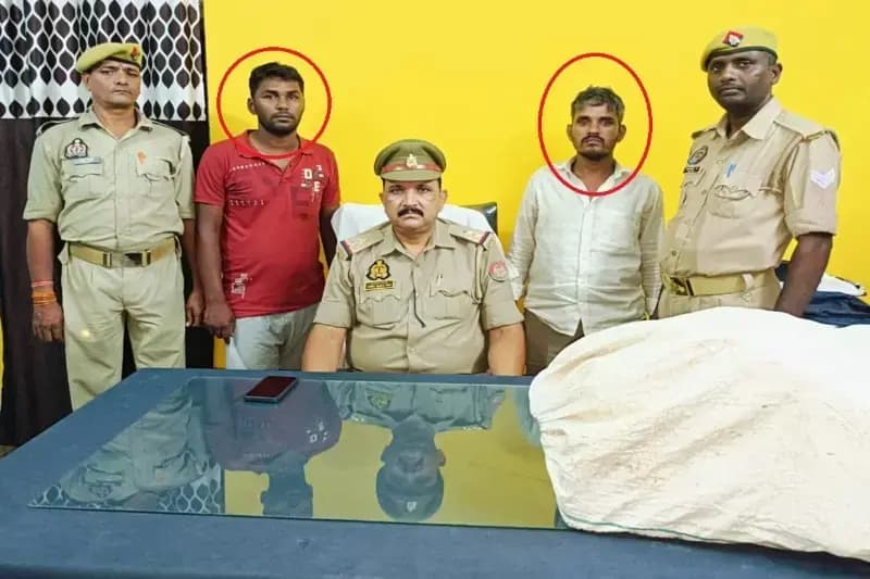 Chandauli News: महिन्द्रा बोलेरो से 15 किलो 600 ग्राम गांजा बरामद, दो गांजा तस्कर गिरफ्तार.  