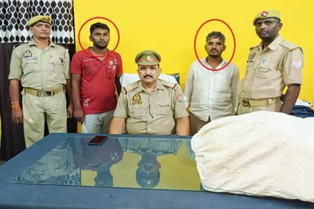 Chandauli News: महिन्द्रा बोलेरो से 15 किलो 600 ग्राम गांजा बरामद, दो गांजा तस्कर गिरफ्तार.  