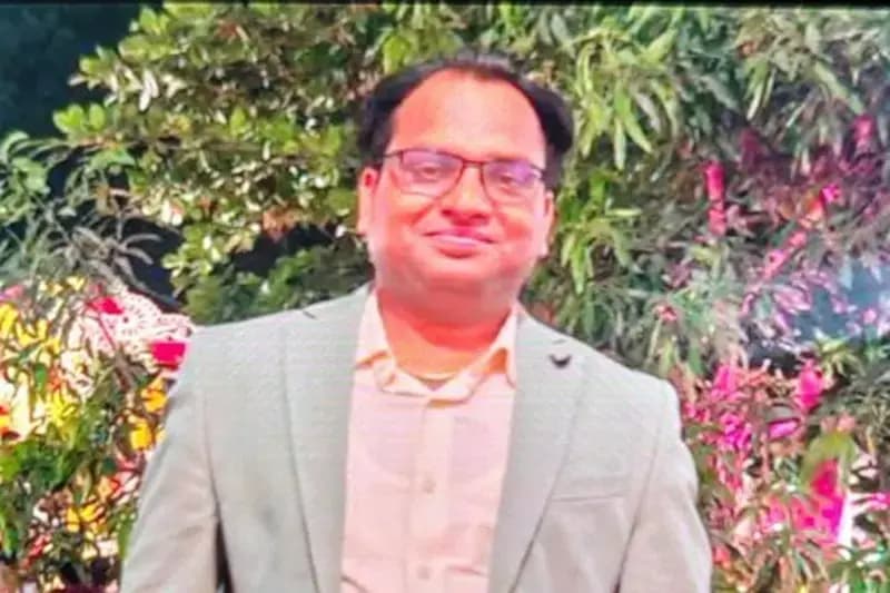 Chandauli News: भारी बारिश के कारण नरसरी से कक्षा 08 तक के सभी सरकारी और निजी विद्यालय 04 अक्टूबर को रहेंगे बंद. 
