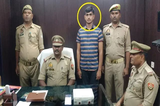 Chandauli News: डकैती में शामिल कुख्यात गैंगेस्टर गिरफ्तार, रिवाल्वर, कारतूस बरामद. 