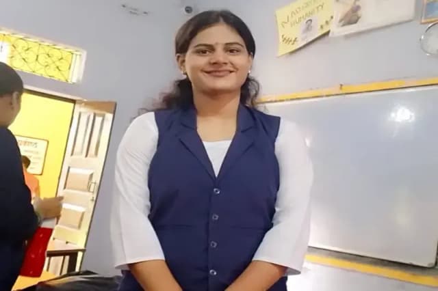 Chandauli News: राज्यपाल के हाथों सम्मानित होंगी तनु पांडेय और अंशु यादव, महात्मा गांधी काशी विद्यापीठ के टॉपटेन सूची मिला स्थान. 