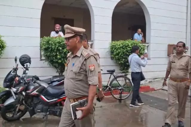 Chandauli News: चर्चित निजी विद्यालय पर छात्रा के अभिभावक ने लगाए गंभीर आरोप, जांच में जुटी पुलिस.  