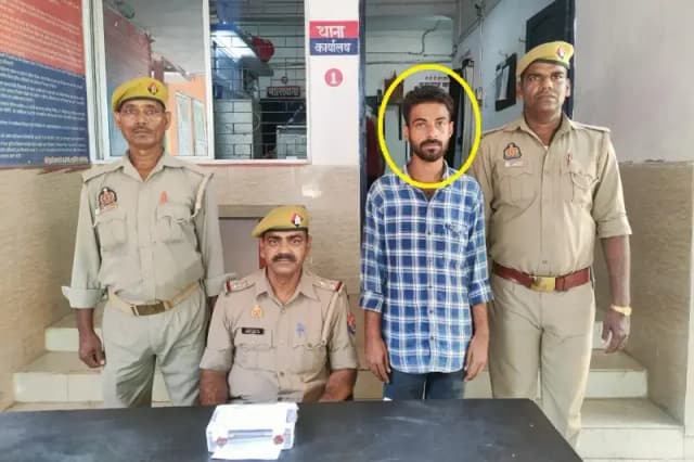 Chandauli News: जनसेवा केन्द्र से चोरी करने वाला अभियुक्त गिरफ्तार.  
