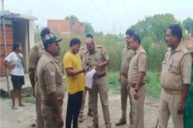Chandauli News: शातिर अपराधी को छह माह के लिए किया गया जिला बदर. 