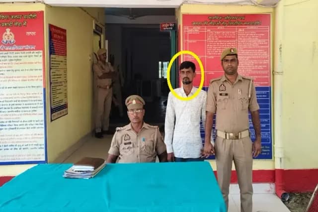 Chandauli News: 25 हजार का इनामिया अंतर्राज्यीय तस्कर गिरफ्तार.
