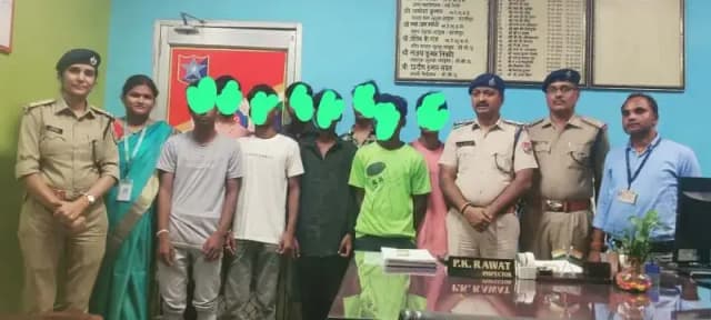 Chandauli News: आरपीएफ ने ऑपरेशन नन्हे फरिश्ते अभियान के दौरान 8 नाबालिक बच्चों को किया रेस्क्यू.
