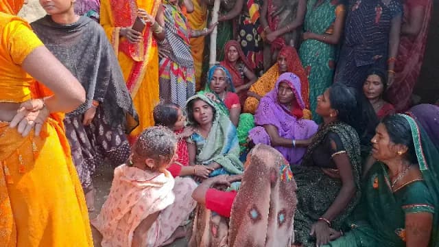 Chandauli News: नाले में नहाने गए मासूम भाई-बहन तेज बहाव में बहे, डूबने से दर्दनाक मौत.

