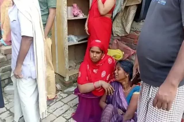 Chandauli News: पारिवारिक विवाद में युवक ने उठाया खौफनाक कदम, पंखे से लटककर दे दी जान.