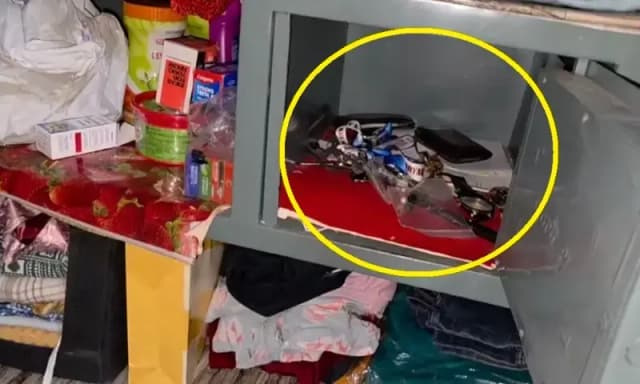 Chandauli News: छत के रास्ते कमरे में घुसकर चोरों ने लाखों के जेवरात पर किया हाथ साफ. 