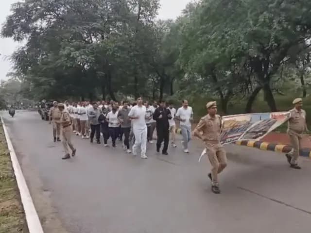 Sonbhadra News: सरदार पटेल की 150वी जयंती पर 'रन फॉर यूनिटी' का आयोजन, सरदार वल्लभभाई पटेल के अमूल्य योगदान को किया गया नमन.