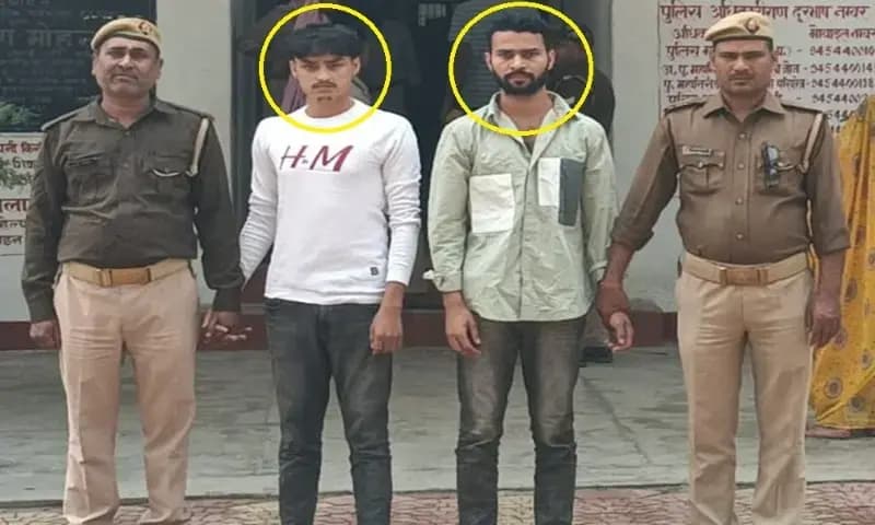 Chandauli News: ट्रेलर ट्रक चोरी करने वाले दो अभियुक्तों को तमंचा एवं कारतूस के साथ  पुलिस ने दबोचा. 