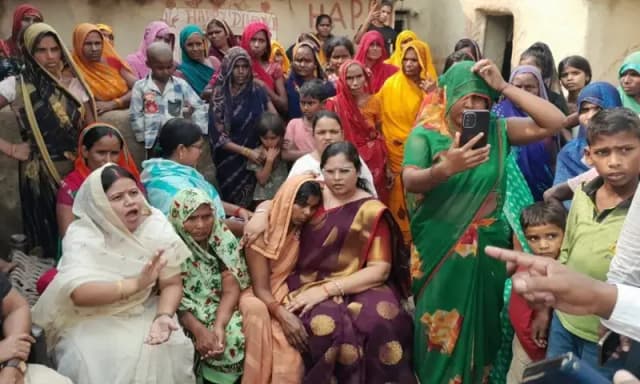 Chandauli News: पीड़ित परिवार से मिला सपा प्रतिनिधिमंडल, सपा जिलाध्यक्ष ने पुलिस एनकाउंटर पर उठाये सवाल.