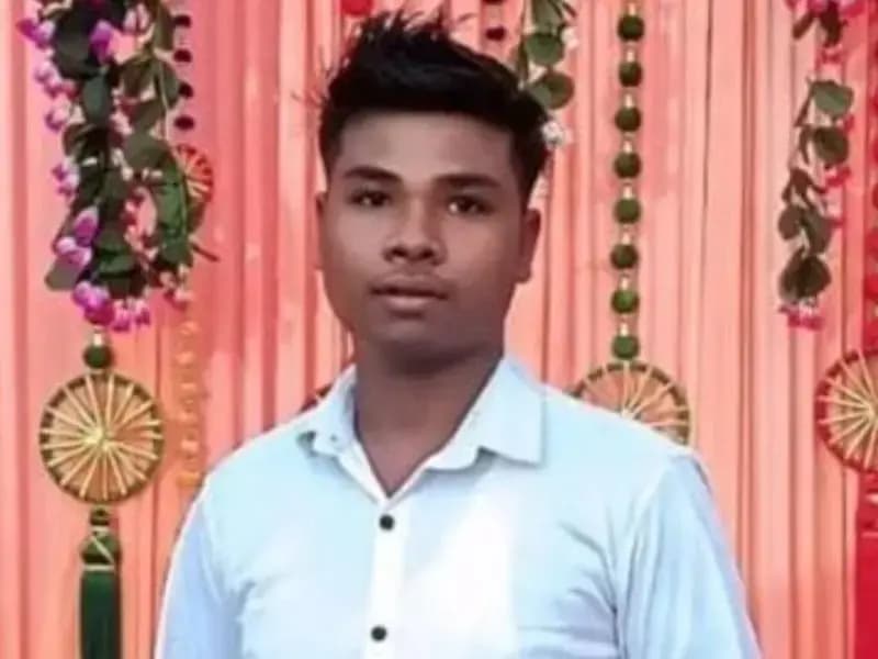 Sonbhadra News: दाह संस्कार से लौट रहे युवक की सड़क हादसे में मौत, अज्ञात वाहन ने मारी थी टक्कर.
