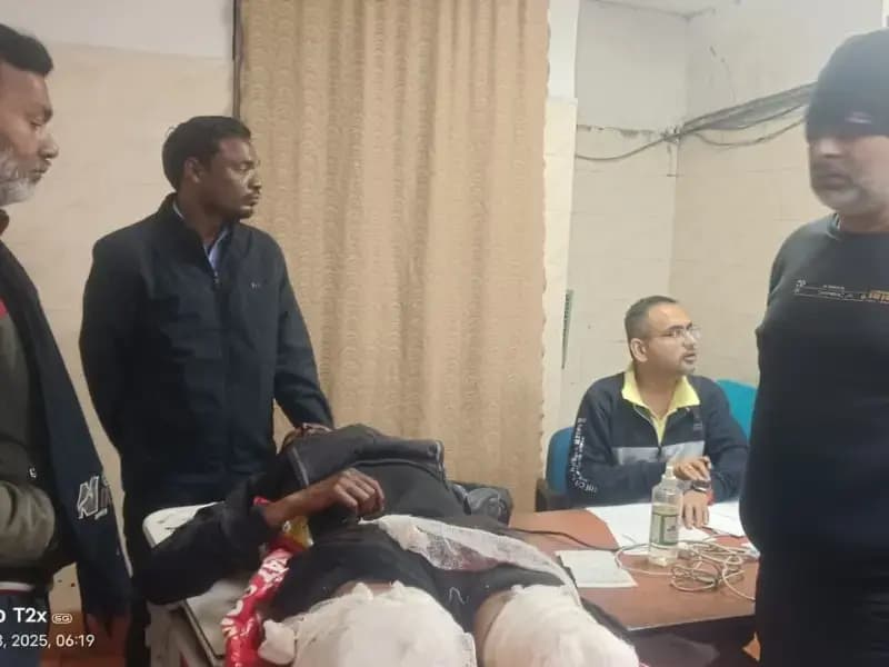 Sonbhadra News: मालगाड़ी की चपेट में आया युवक, दोनों पैर कटे, वाराणसी रेफर.
