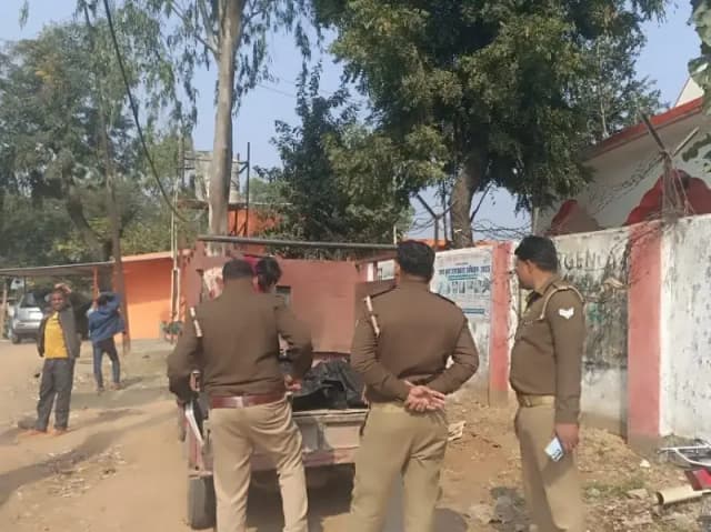 Sonbhadra News: दो अलग घटनाओं में पति ने पत्नी की हत्या की, शराब के नशे में डंडे से वार कर उतारा मौत के घाट.