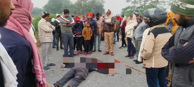 Chandauli News: सुबह टहलने निकले किराना व्यापारी की लाठी-डंडों से पीटकर हत्या, इलाके में दहशत.
