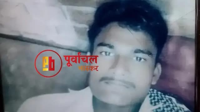 Chandauli News: घर में घुसे चोरों ने विरोध करने पर किशोर की गोली मारकर कि हत्या, एक चोर को ग्रामीणों ने पकड़ा.
