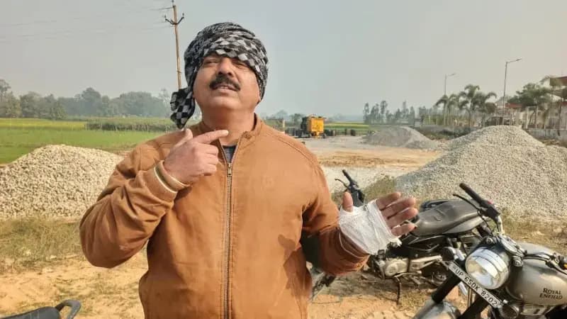 Chandauli News: चाइनीज मांझे से कट गया बाइक सवार का हाथ, गर्दन पर आया खतरनाक स्क्रैच.