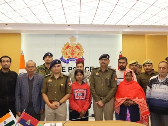 Sonbhadra News: नववर्ष पर मिली पीड़ितों को बड़ी राहत, पुलिस ने 15 साइबर पीड़ितों को ₹21.75 लाख लौटाए.