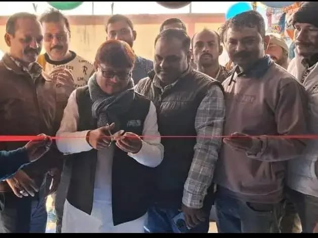 Sonbhadra News: ओबरा में 'नेकी की दुकान' का उद्घाटन, जरूरतमंदों को मुफ्त गर्म कपड़े मिलेंगे.