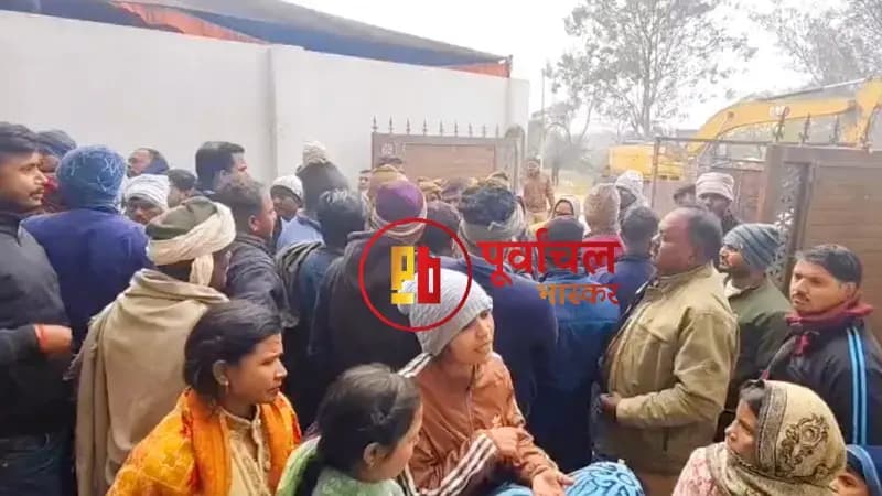 Chandauli News: इलाज के दौरान महिला की मौत पर हंगामा, डॉक्टर पर लापरवाही का आरोप.
