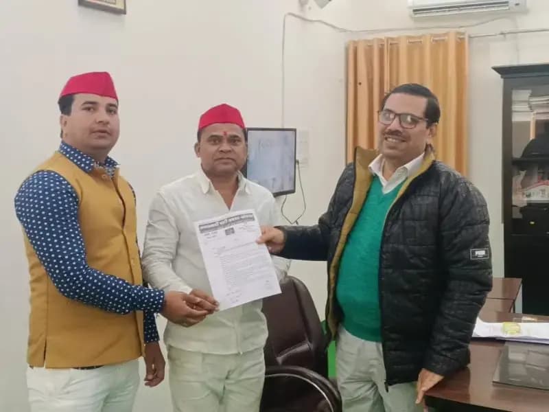 Sonbhadra News: समजवादी पार्टी का आरोप जिले में फ्लोरोसिस से 3 महीने में 7 मौतें, 'हर घर जल नल' योजना चढ़ी भ्रष्टाचार की भेट.
