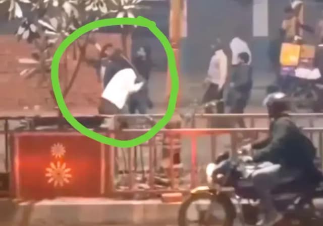 Chandauli News: शराब के नशे में बीच सड़क दो पक्षों में मारपीट, छह घायल, तीन की हालत गंभीर.

