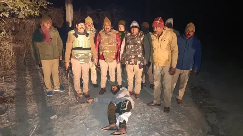 Sonbhdra News: 10 हजार रुपये का इनामिया बदमाश कृष्णा उर्फ कृष्णदेव सिंह मुठभेड़ के बाद गिरफ्तार. 