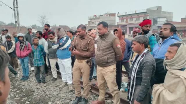 Chandauli News: ट्रेन की चपेट में आकर किशोरी की मौत, हादसे के कारणों की जांच में जुटी पुलिस.

