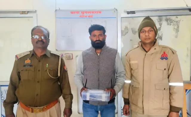 Chandauli News: हत्या की साजिश में वांछित गिरफ्तार, देशी तमंचा और खोखा कारतूस बरामद.
